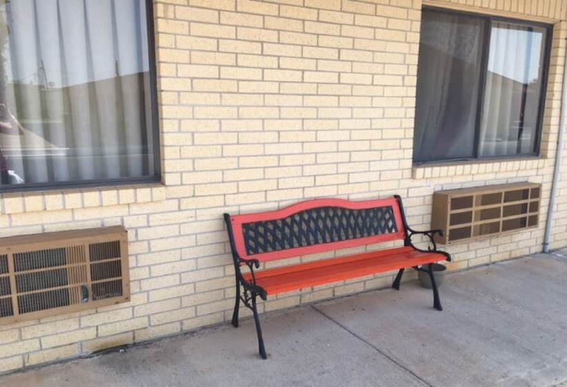 Мотель Hebbronville Executive Inn