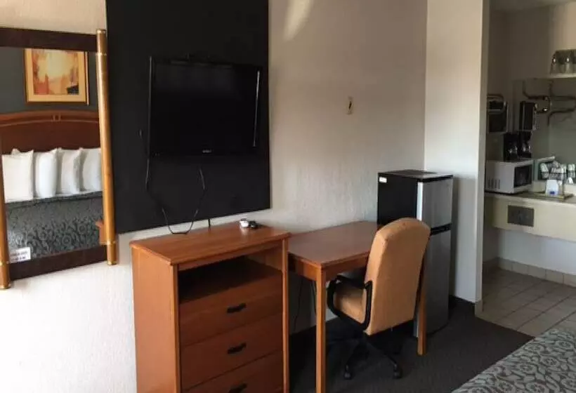 מוטל Hebbronville Executive Inn