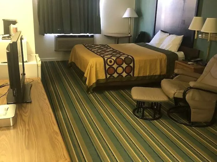 汽车旅馆 West Point Inn & Suites