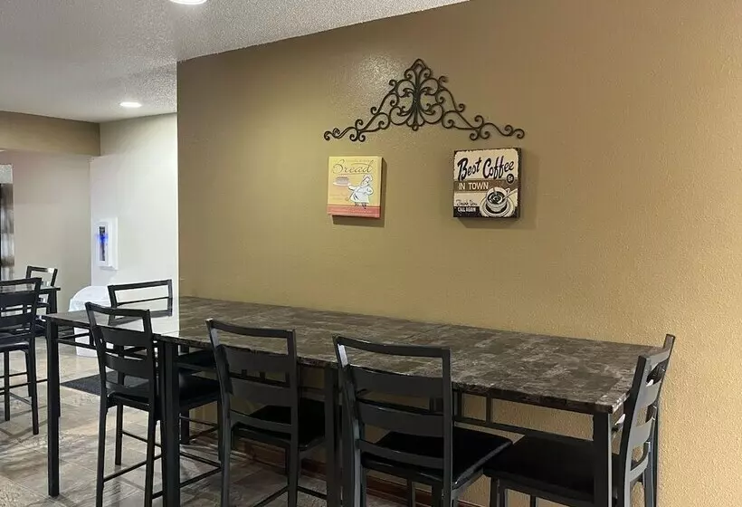 Motelli West Point Inn & Suites