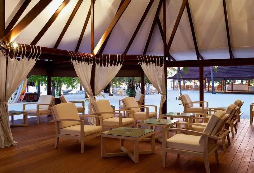 Diamonds Athuruga Maldives Resort & Spa