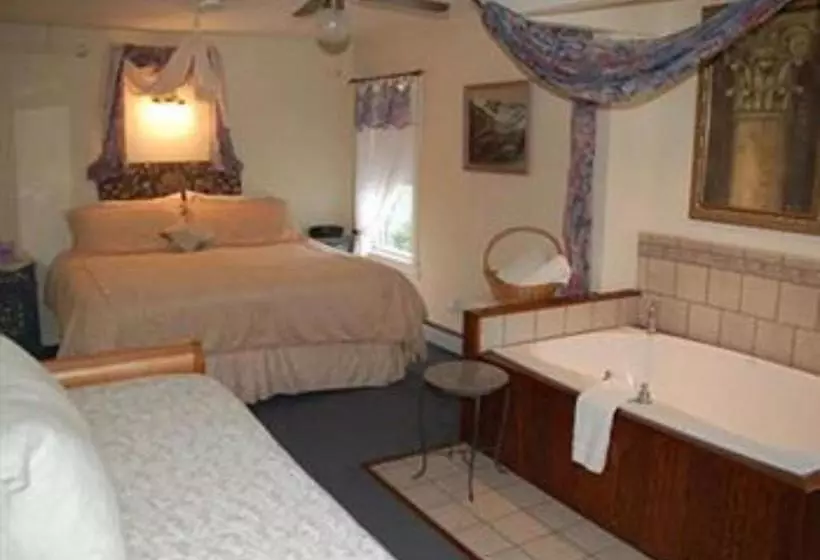 Aamiaismajoitus (B&B) Artful Lodger
