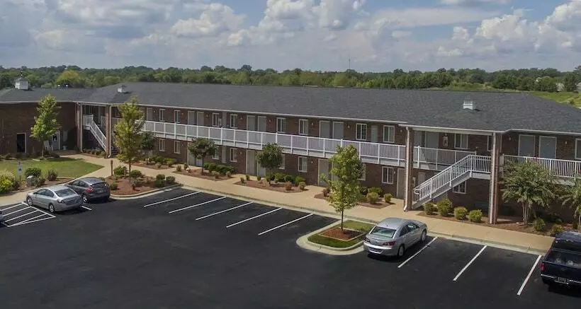 Отель Affordable Suites Kannapolis