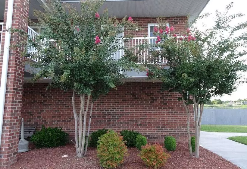 Отель Affordable Suites Kannapolis