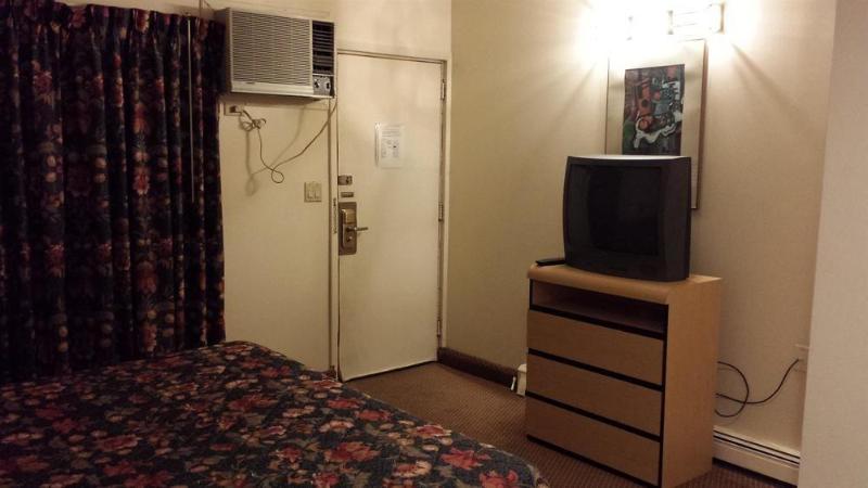 호텔 Americana Inn Farmingdale