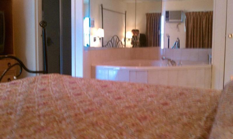 호텔 Americana Inn Farmingdale