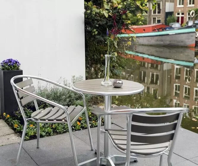 هتل Amsterdam Canal