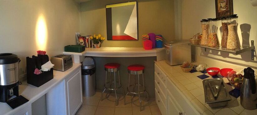 Отель Bayfront Inn