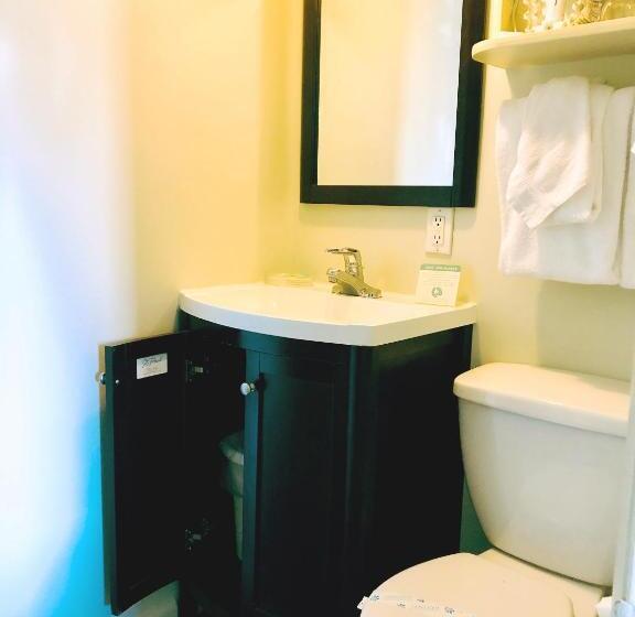 Отель Bayfront Inn