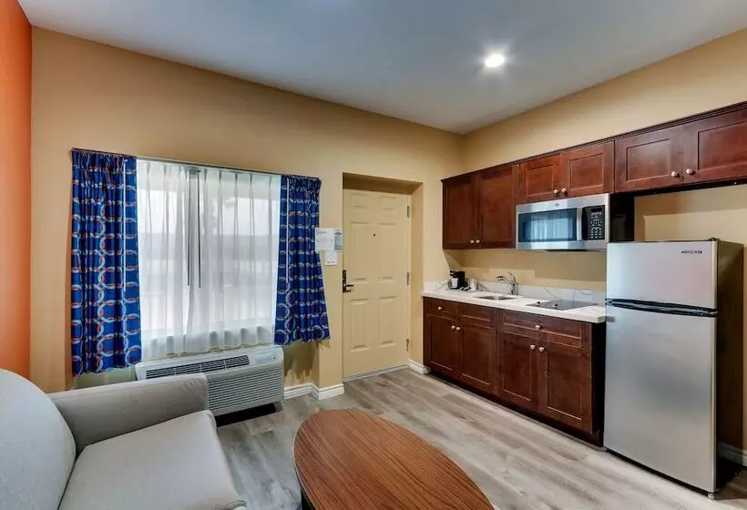 호텔 Captains Quarters Inn