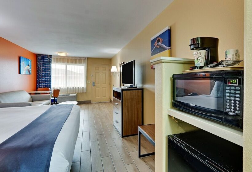 فندق Captains Quarters Inn