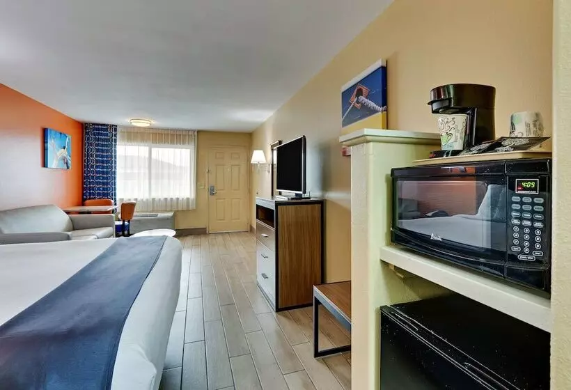 호텔 Captains Quarters Inn