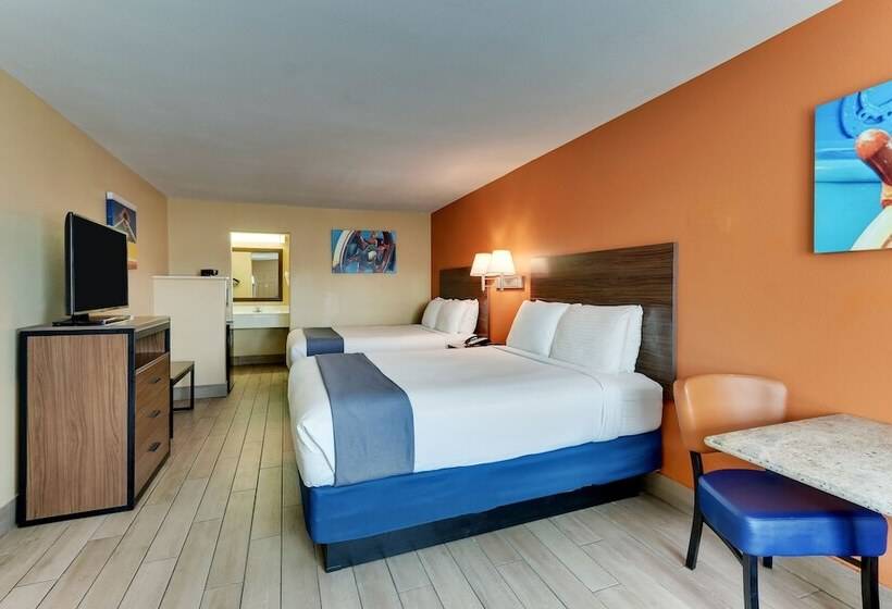 فندق Captains Quarters Inn