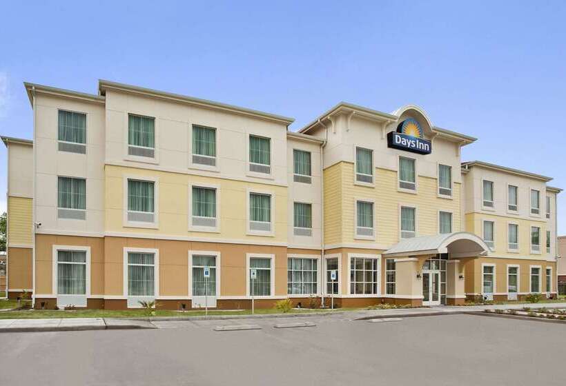 فندق Days Inn By Wyndham Victoria