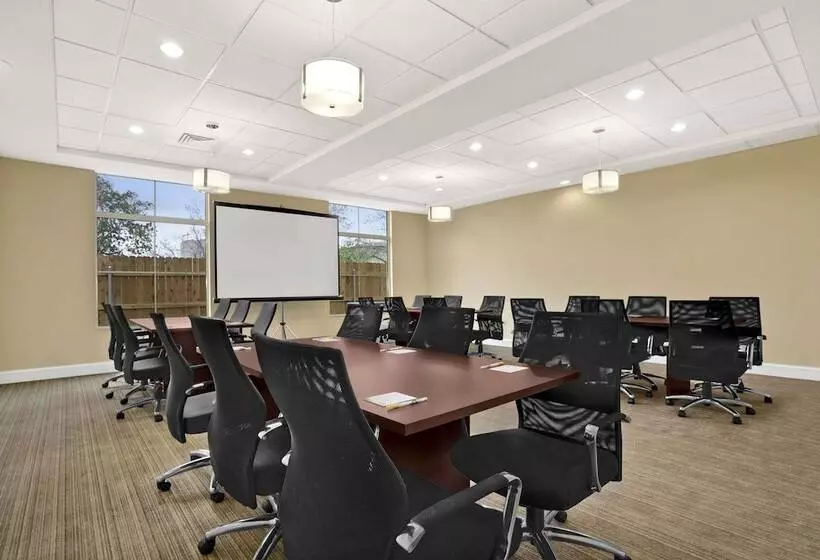 ホテル Days Inn By Wyndham Victoria