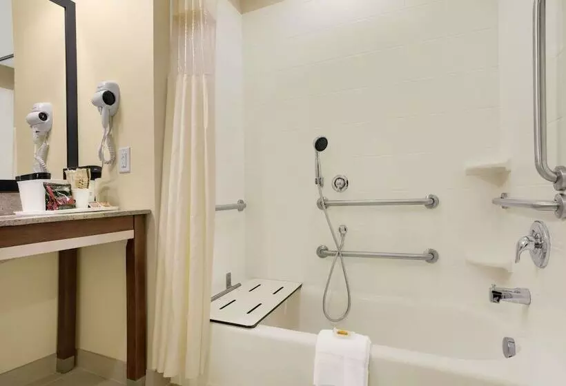 ホテル Days Inn By Wyndham Victoria