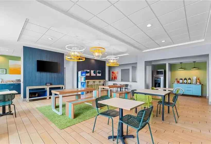 ホテル Days Inn By Wyndham Victoria