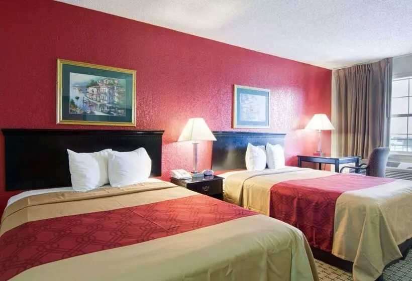 ホテル Econo Lodge Pine Bluff
