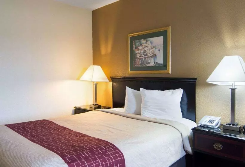 ホテル Econo Lodge Pine Bluff