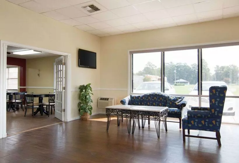 ホテル Econo Lodge Pine Bluff