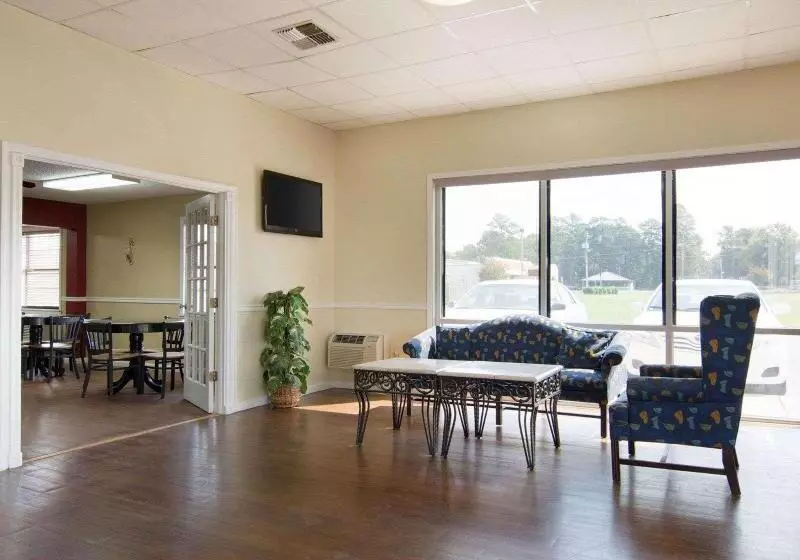 ホテル Econo Lodge Pine Bluff