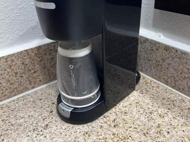 Отель Economy Inn Ashdown