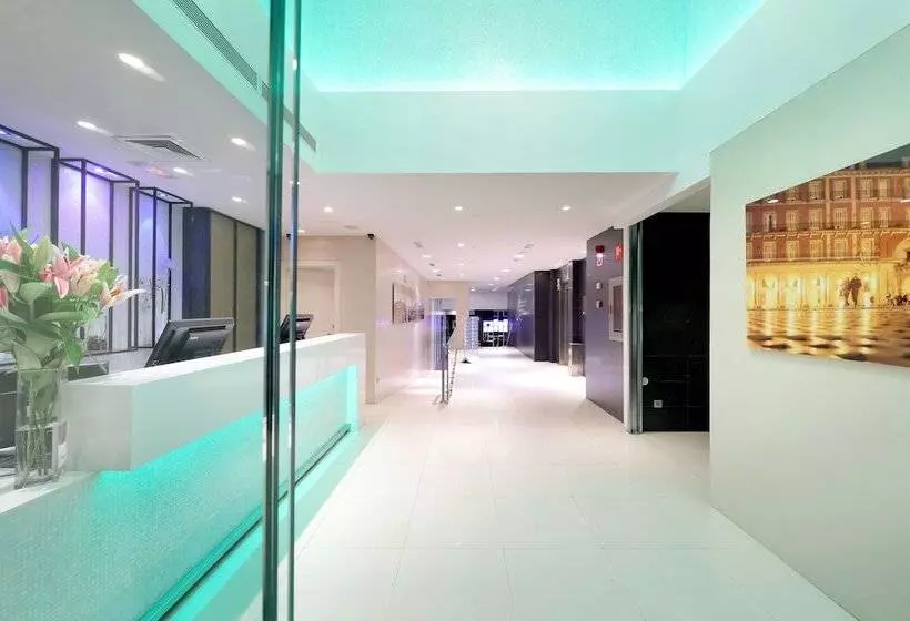 هتل Eurostars Plaza Mayor