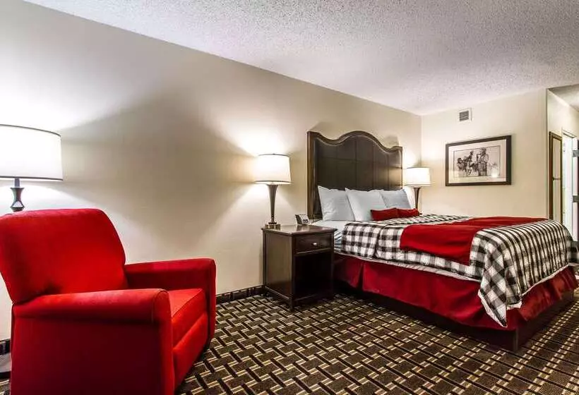 Evangeline Downs Hotel, Ascend Hotel Collection