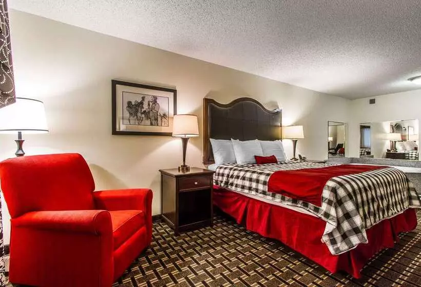 Evangeline Downs Hotel, Ascend Hotel Collection