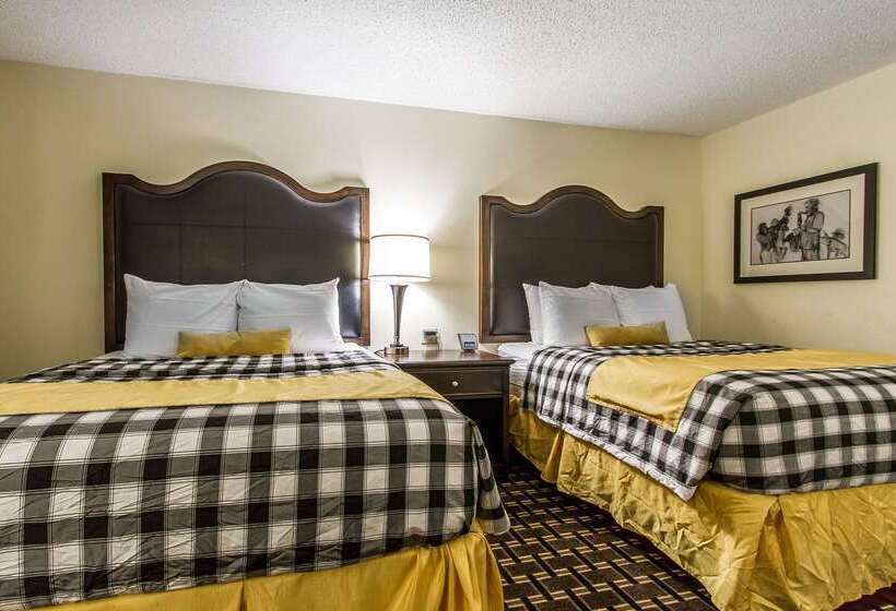 Evangeline Downs Hotel, Ascend Hotel Collection