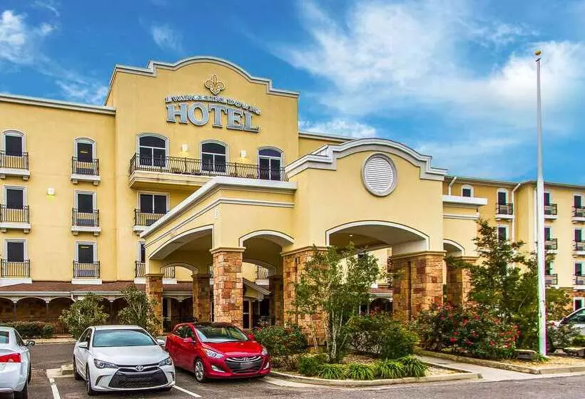 Evangeline Downs Hotel, Ascend Hotel Collection