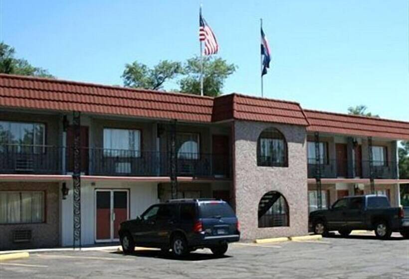 فندق High Chaparral Inn