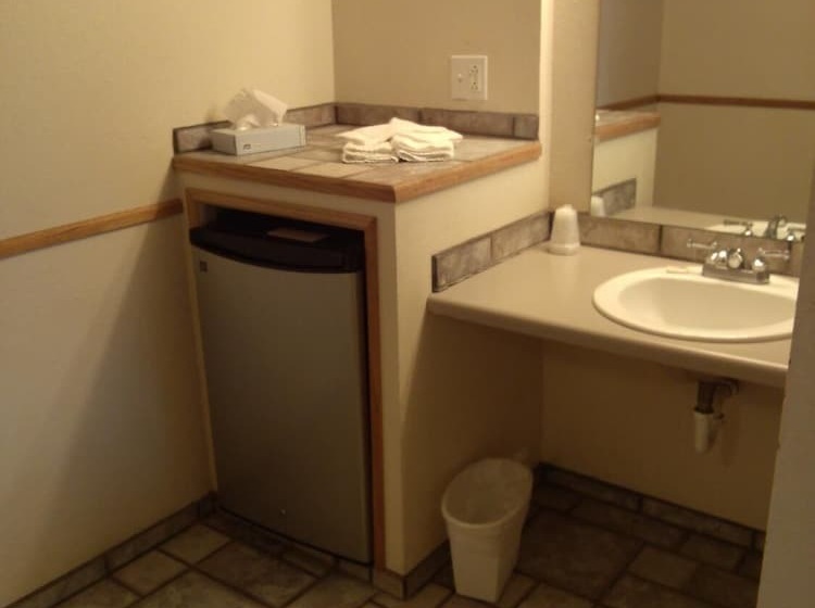 فندق High Chaparral Inn