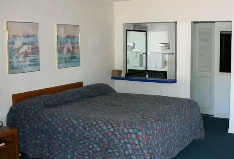 Отель High Chaparral Inn