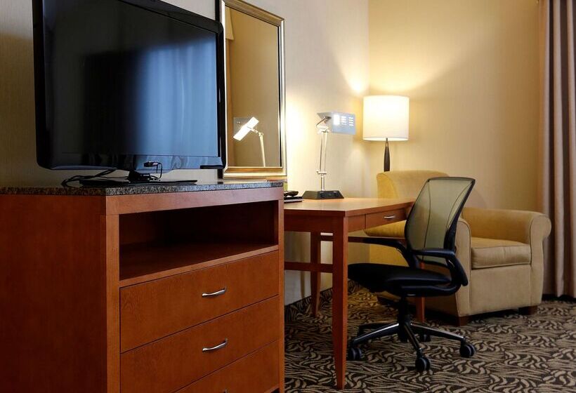 ホテル Hilton Garden Inn Cedar Falls