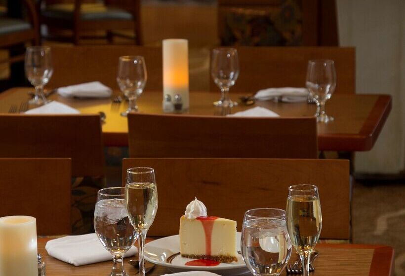 ホテル Hilton Garden Inn Cedar Falls