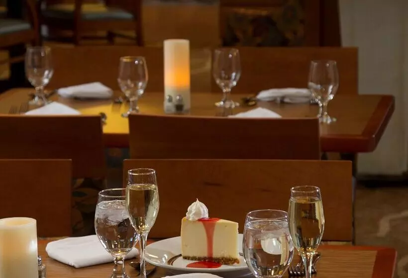 호텔 Hilton Garden Inn Cedar Falls