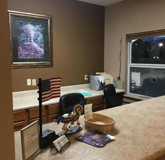 فندق Oak Tree Inn Eupora