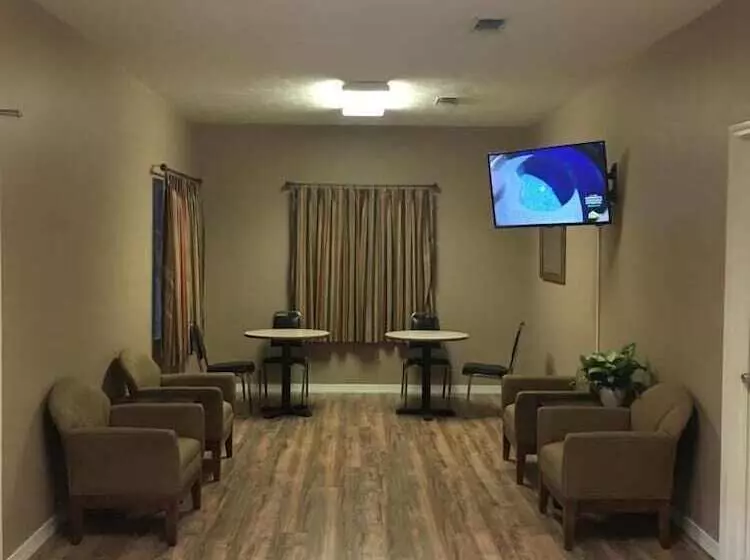 ホテル Oak Tree Inn Eupora