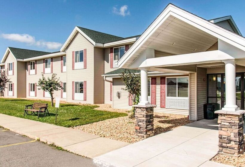 Отель Travelers Lodge & Suites