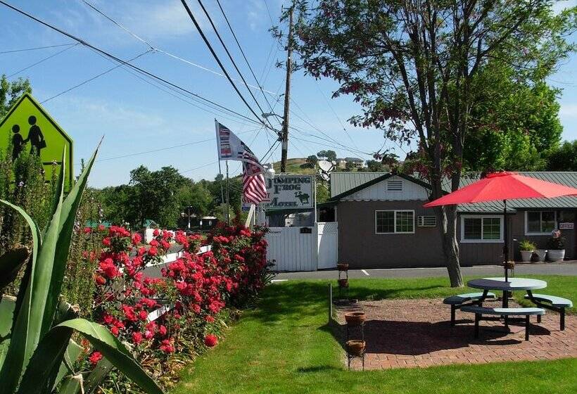 Jumping Frog Motel