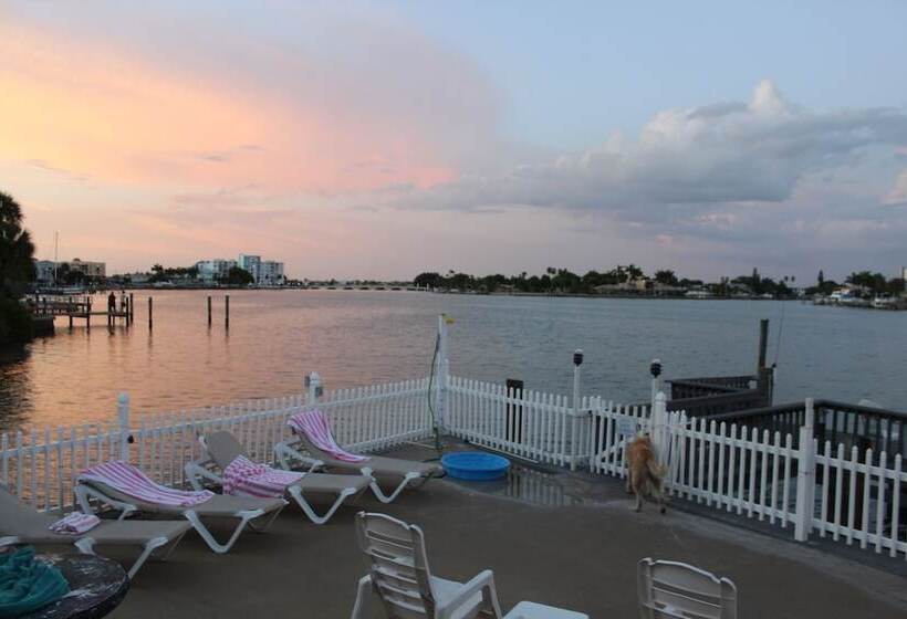 Lorelei Resort Motel