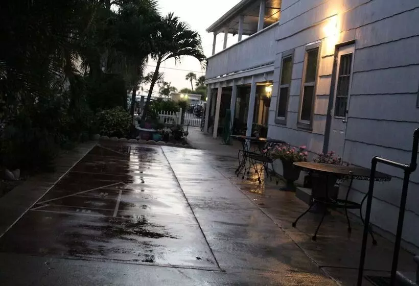 Lorelei Resort Motel