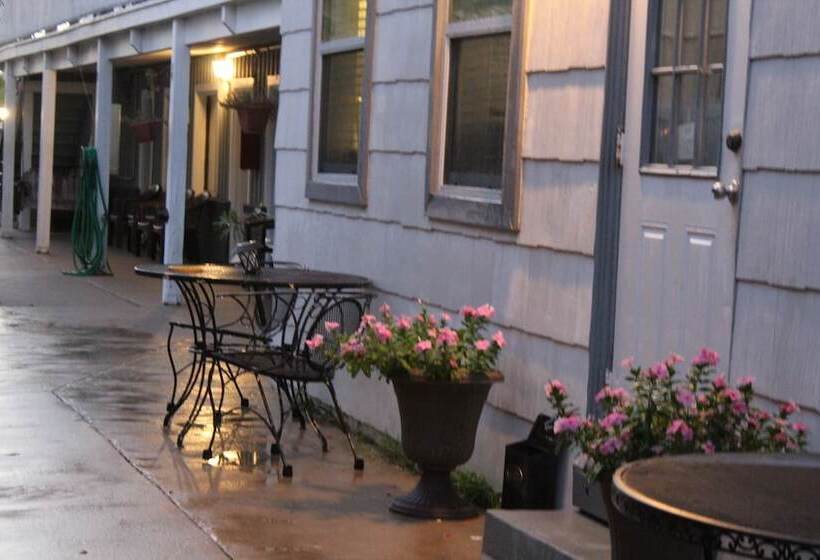 Lorelei Resort Motel