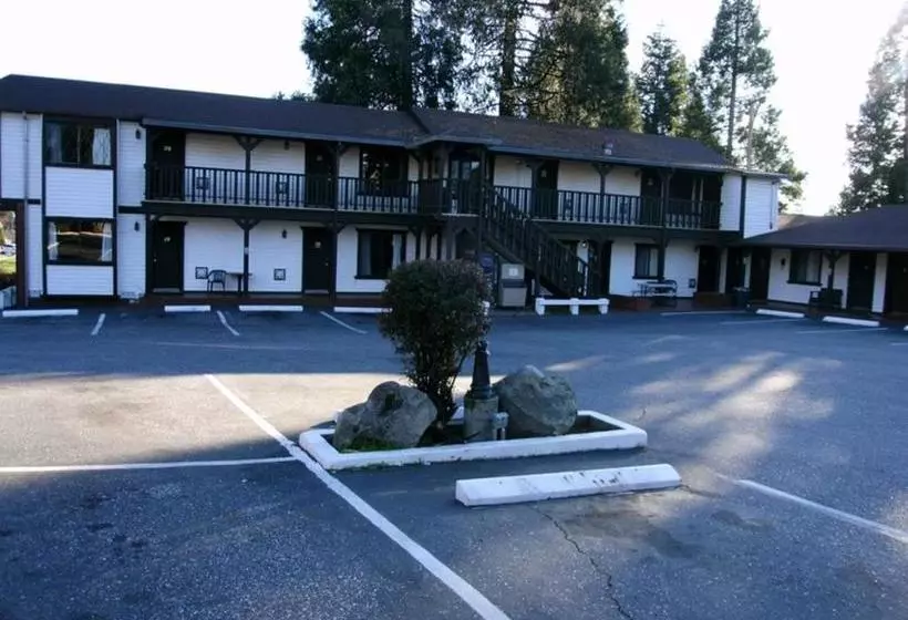 מוטל Coach N Four