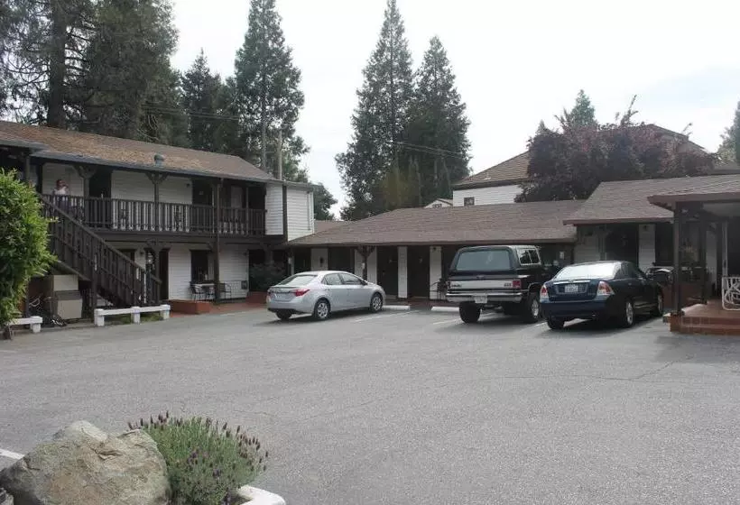 מוטל Coach N Four