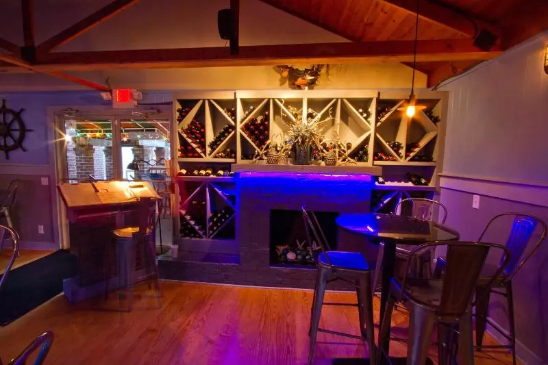 אתר נופש The Inlet Sports Lodge