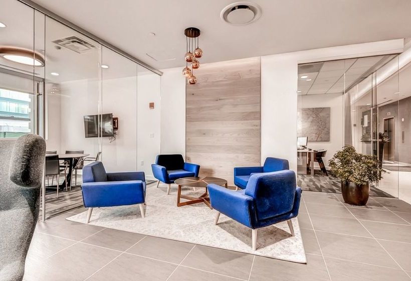 Global Luxury Suites At Kendall West