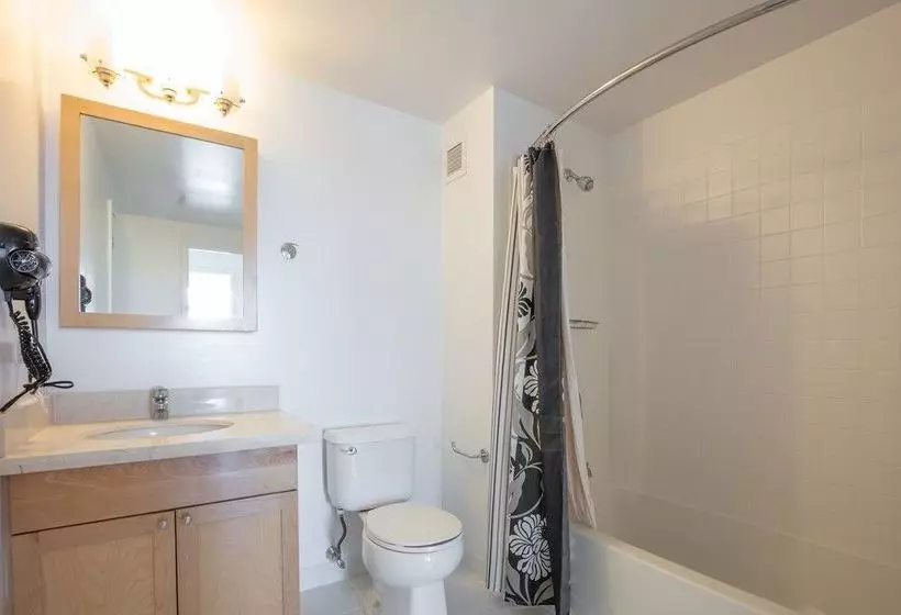 Global Luxury Suites At Kendall West