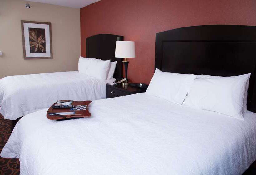 Hampton Inn & Suites Dickinson